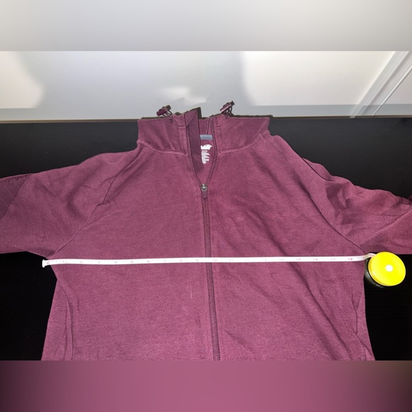 Avia Flex Tech Jacket in Burgundy - Picture 7 of 8